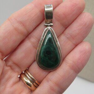 Vintage Silver Cabochon Pear Cut Malachite Pendant